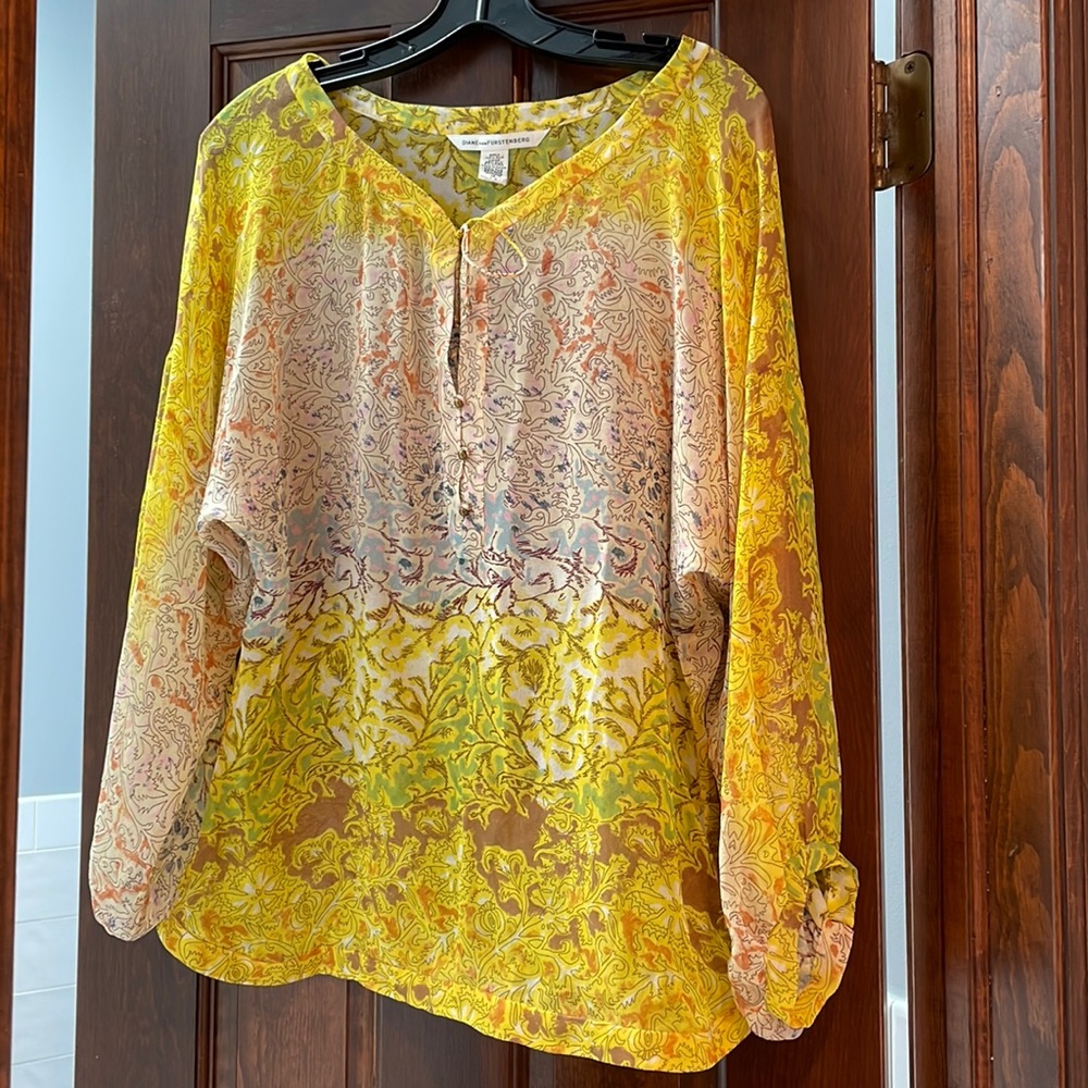 Diane von Furstenberg (DVF) floral silk blouse